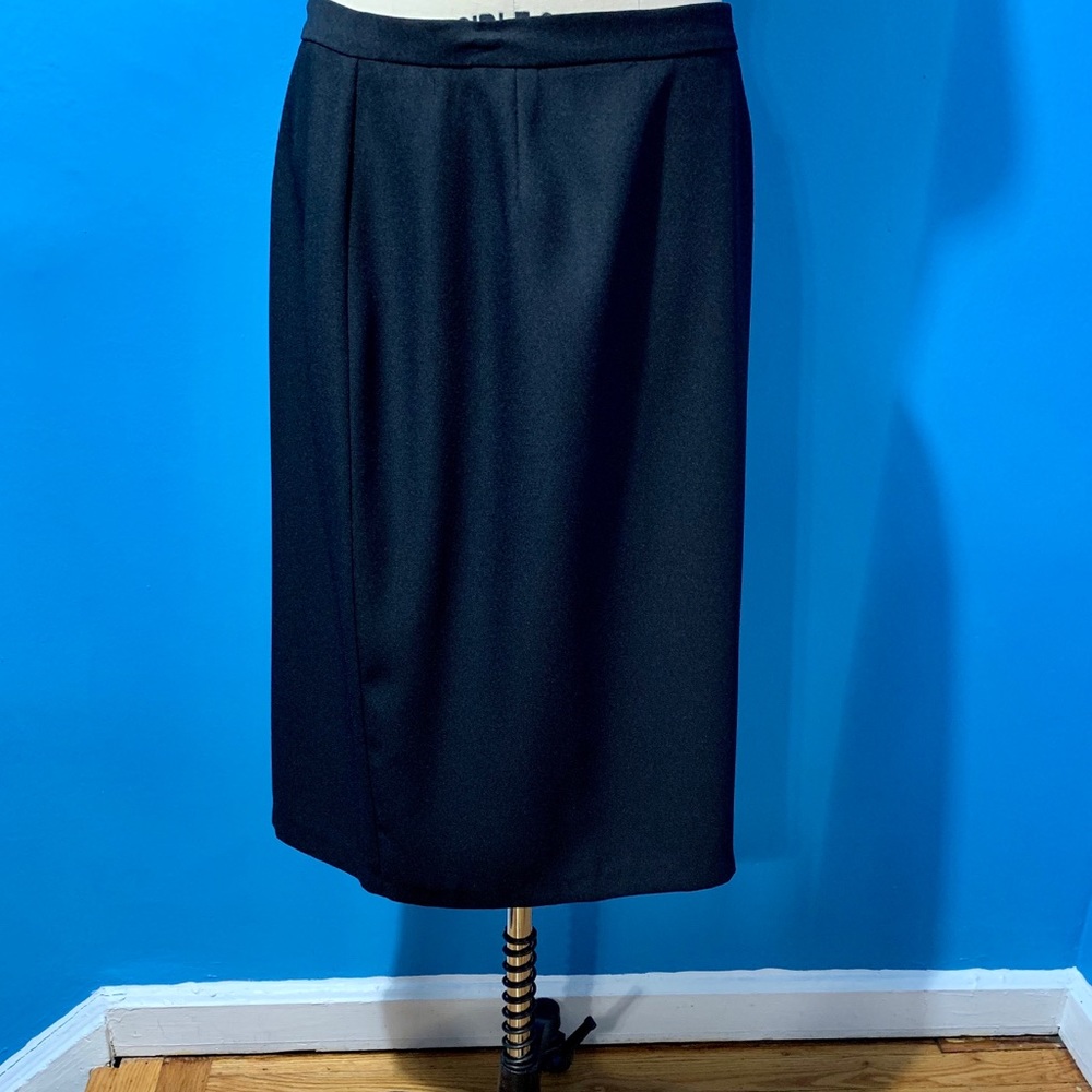 Black skirt